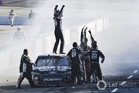 His two stage wins last week on the short track at richmond helped play clint bowyer's nascar stage 2 super 6 contest for free , and you could win $25,000! Clint Bowyer Ends 190 Race Winless Streak At Martinsville