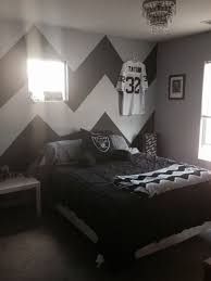 Kidsroom Raider Room Is Scoring Together In 2020 Bedroom Themes Bedroom Set Football Bedroom Wall