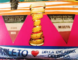 Oltre ai risultati del giro d'italia puoi seguire 5000+ competizioni da 30 sports nel mondo su diretta. Ciclismo A Mileto Arriva Il Trofeo Originale Del Giro D Italia 2020 Il Vibonese
