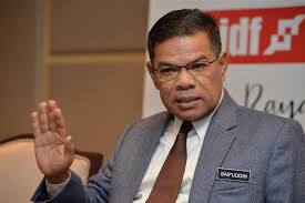 Persidangan dewan undangan negeri (dun) melaka kecoh seketika berikutan dakwaan populasi babi hutan di negeri ini. Sidang Dun Pulau Pinang Kecoh Adun Pantai Jerejak Saifudin Nasution Masih Tidak Kelihatan Minda Rakyat