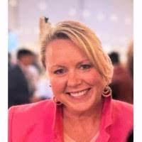 Celia Bourbeau's Instagram, Twitter & Facebook