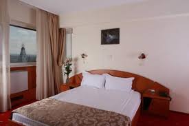 In imediata vecinatate a sa se hotel moldova iasi face parte din cel mai mare lant hotelier din tara: Hotel Moldova Hotel Iasi Romania Overview