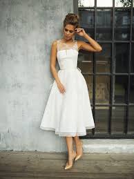 Wedding Dresses For Pear Shaped Brides Short Bridal Gown Tea Length Wedding Dress Wedding Gowns Lace