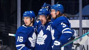 By the early 1700s, the maple leaf had been adopted as an emblem by the french canadians along the saint lawrence river. Study Toronto Maple Leafs Lead Nhl For 2021 Social Media Engagement Sportspro Media
