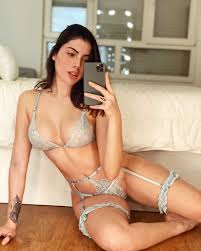 Paulina Franco Lopez - Free sexy pics, galleries & more at Babepedia