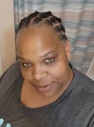 Penelope Lilly's Instagram, Twitter & Facebook