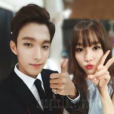 Gfriend's yuju and eunha, seventeen's dk, oh my girl's jiho, dia's eunjin and chaeyeon, and lovelyz' soojung have graduated from seoul. The Full Story Behind J Hope And Jo Kwon S Friendship That Goes Back Years
