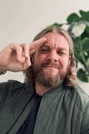 Kim Warman's Instagram, Twitter & Facebook