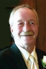 Dustin Menefee's Instagram, Twitter & Facebook