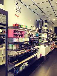 Arredamento Negozi Beauty Profumeria Parete Makeup Retail Design Furniture Accessories Make Up Nails Shop Retail Design Arredamento Arredamento Salone