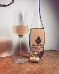 Our wines pair well with any of life's as canada's original estate winery for over 35 years, we've been an industry pioneer committed to the production of premium wines made from. 23 Pink Wines From Ontario To B C To Celebrate International Rose Day