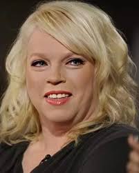 Both the sisters are pretty but Ann is the ………………………… of the two.