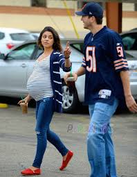 Mila Kunis Baby Bump Nearing The Limit Gives Ashton Kutcher The Business Perez Hilton