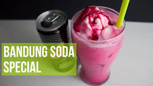 Tapi, apa kata kita ubah sedikit air sirap anda itu. How To Make Fizzy Rose Soda Cara Buat Air Bandung Soda Special Air Soda Gembira Youtube