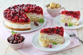 Weitere ideen zu windbeutel, rezepte, einfacher nachtisch. Fruchtig Leichte Windbeuteltorte Mit Himbeeren Fashion Kitchen