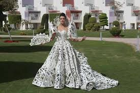 We would like to show you a description here but the site won't allow us. Queen Through And Through The Qrown Philippines Facebook