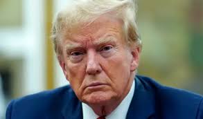 Şeytan Kılığında Festival Kutladılar