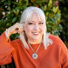 Amazon.com: Stephanie Sewell: books, biography, latest update