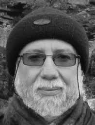 simpler than the multiplication table? Some New Parallels Between Groups  and Lie Algebras, or What Can Be Simpler than the Multi