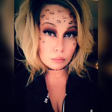 What's your Halloween costume this year?🦇🎃👻💀