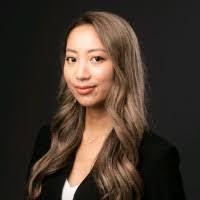 Dianne Bui's Instagram, Twitter & Facebook