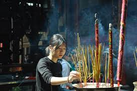 This means that smoke emitted from the incense will set off a smoke alarm when in range of the detector. Will Burning Incense Set Off A Smoke Or Fire Alarm Reed S Handmade Incense