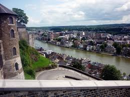 Strategically located at the confluence of the meuse and sambre rivers, namur is crowned by vast citadel that was once one of europe's mightiest fortresses. Esperienza Erasmus A Namur Belgio Di Marjorie Esperienza Erasmus Namur