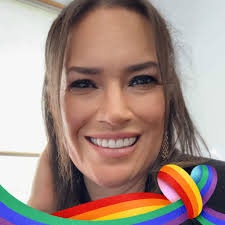 Should I use a travel agent to book a Disney cruise?