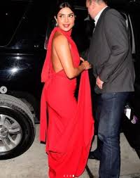 She Sweeps Us Off Our Feet In A Gorgeous Bright Red Dress Priyanka Chopra Fashion Chopra