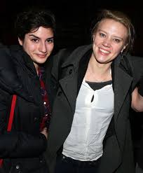 The saturday night live star, 33, who picked up her second emmy for outstanding supporting actress in a comedy series. Kate Mckinnon Makes First Appearance With New Girlfriend Actress Jackie Abbott At Emmys Kate Mckinnon Girlfriend Kate Mckinnon New Girlfriend