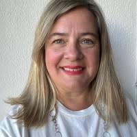 800+ perfiles de «Roberta