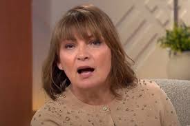 Lorraine Kelly slams 'a******es' she avoids in TV industry as she reveals  rule for show