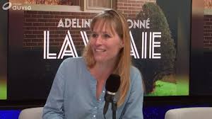 Avec kérozène, l'auteure de la vraie vie, au succès fracassant, franchit hardiment l'éprouvante étape du second roman. La Vraie Vie De Adeline Dieudonne La Tete D Affiche 29 08 2018