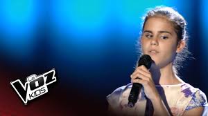 La voz kids és un concurs de talents espanyol producït per boomerang tv en col·laboració amb talpa media i emès a telecinco entre el 6 de febrer de 2014 i el 7 de maig de 2018.des de la temporada següent, s'emet en antena 3 després d'haver aconseguit un acord per a l'emissió dels formats del concurs. Laura Que Bonito Audiciones A Ciegas La Voz Kids 2018 Chords Chordify