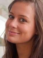 Keri Compton's Instagram, Twitter & Facebook