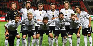 .sane ve freiburg ekibinden nils petersen'in rusya'ya gidecek nihai kadroda yer almayacaklarını ifade etti. Almanya Dunya Kupasi Milli Takimi Kadrosu