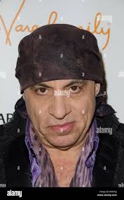 Steven van zandt hi-res stock photography and images