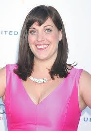 Kami Wright's Instagram, Twitter & Facebook