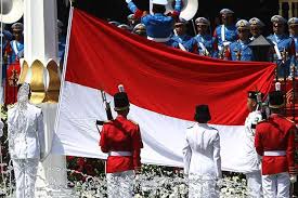Siso kopratasa & yuri edris penyanyi : Sejarah Merah Putih Dari Simbol Bulan Dan Matahari Hingga Gula Kelapa Halaman All Kompas Com