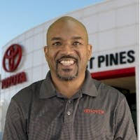 Damien Winston's Instagram, Twitter & Facebook