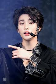 Pin By Sam On Hyunjin 3 Stray Kids Kids Groups
