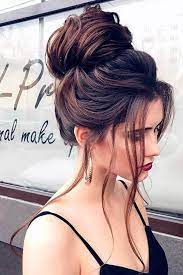 30 Prom Hairstyles To Look Beautiful On Prom Night Hairdo Hairstyle Penteados Penteado Updo Penteados Para Cabelo Liso
