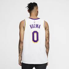 With a waterproof leather upper and padded collar, your feet will stay dry and comfortable in all kinds of conditions. Los Angeles Lakers Kyle Kuzma Association Edition Jersey White Amarillo Field Purple Kuzma K