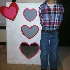 Valentine Bean Bag Toss Valentines Games Kids Valentine Party Valentine School Party