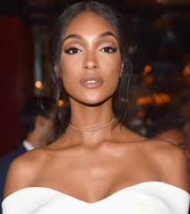 Make Up For Dark Skin Tones Simple Wedding Makeup Dark Skin Makeup Gorgeous Makeup