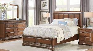 Rooms To Go King Bedroom Sets For Sale Browse A Variety Of Styles Including Sol King Bedroom Sets King Size Bedroom Furniture Sets King Size Bedroom Furniture
