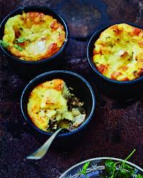 Petits Clafoutis De Camembert Aux Pleurotes Par Julie Andrieu Recette Julie Andrieu Recette De Julie Recette Camembert