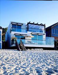 The dramedy, which aired from 2004 to 2011 and featured actor denis leary as tommy gavin, centered on a group of new york city. Modern House Beach House Beautiful Musings