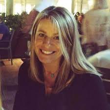 Melanie Diamond's Instagram, Twitter & Facebook