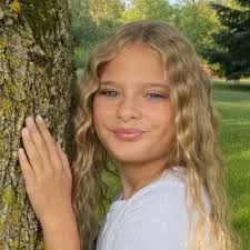 Sonia Schubert and Trae Theobald's Wedding Website